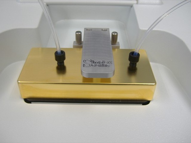 LIQUID ANALYSIS<br/><br/>ATR Flow Cell